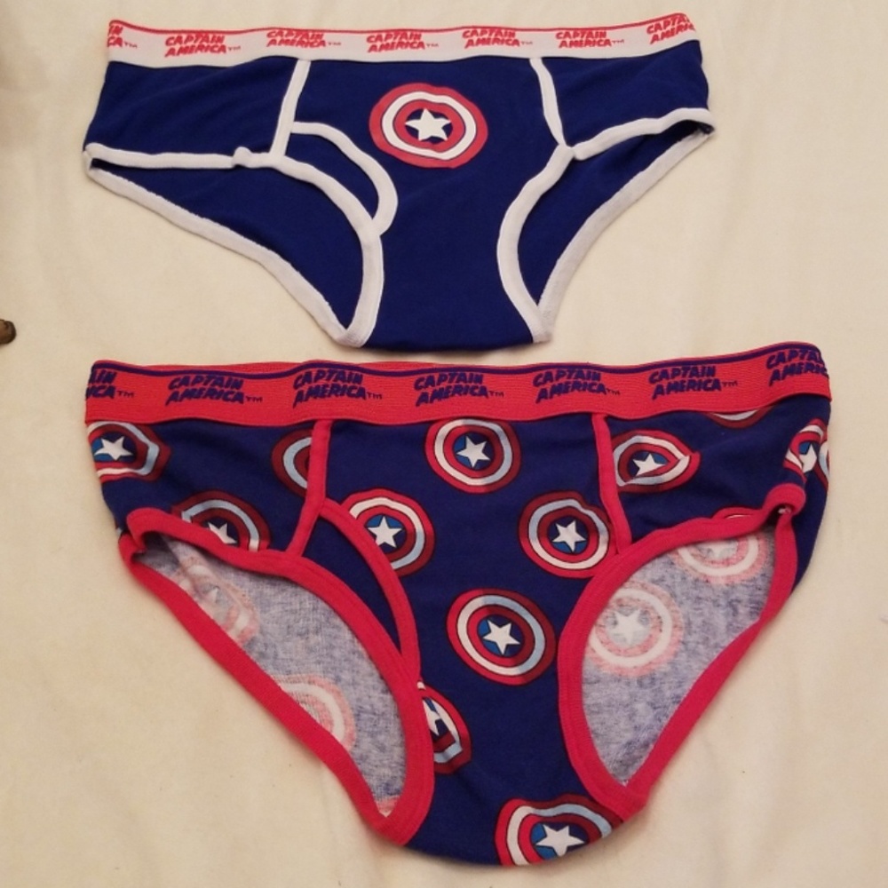MARVEL CAPTAIN AMERICA BRIEFS NWOT